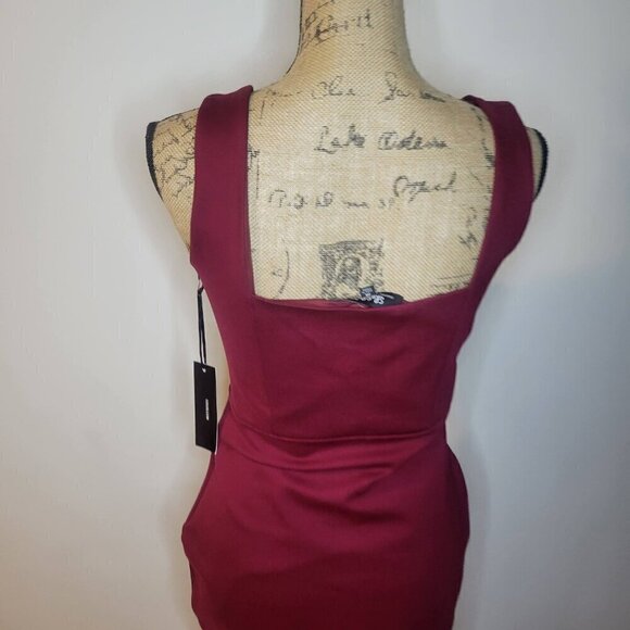 NWT Lulu's Social Sensation Burgundy Square Neck Mini Bodycon Dress Medium - Picture 6 of 11